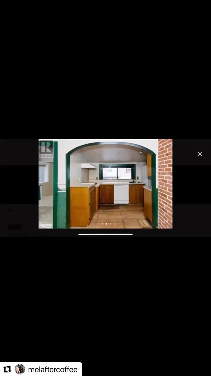 Well Ok We Kept Some Green
#kitchendesign #customkitchen #familybusiness #houserenovation #dreamkitchen #kitchen #transformation