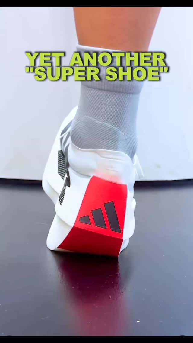 This is getting ridiculous.
I just threw up my ankles 🤮
Are you wearing something like this?
#sneakers #minimaliststyle