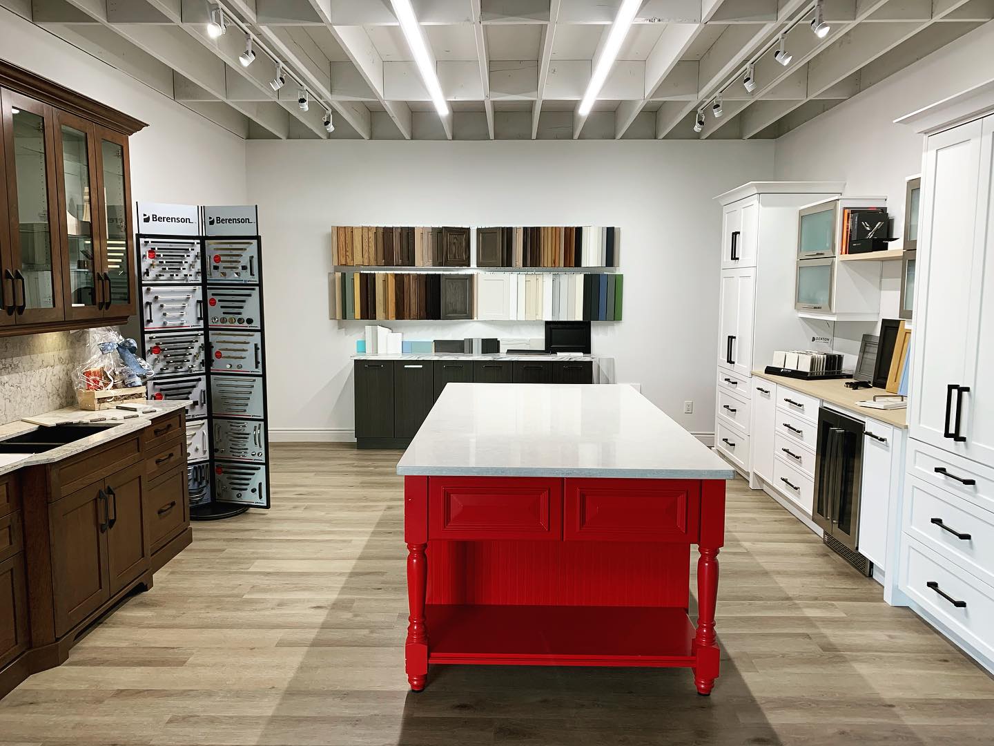 Welcome to our NEW SHOWROOM!
2025 is going to be GREAT! Come and visit us to start planning your project today! See how our custom designs can bring your vision to life.
