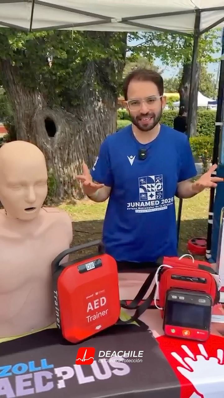 Estuvimos en los JUNAMED 2026, acompañando a los Juegos Nacionales de la Medicina, y nos quedamos con un mensaje clave del Dr. Luis Vargas Atton: ampliar el acceso a los DEA es avanzar hacia un país más cardioprotegido. ❤️⚡️
¿Tu empresa, colegio o comunidad está preparada para salvar vidas? Hablemos 📩